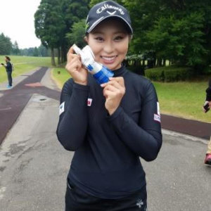 セラフィスワットサポーター女子ゴルフ竹内美雪プロ２４位タイでフィニッシュのイメージ